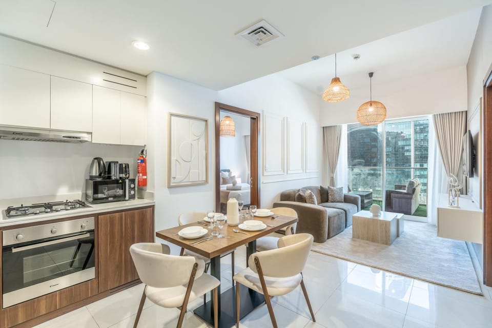 Kitchen or kitchenette, Living room, Seating area, Dining area, oven, toaster