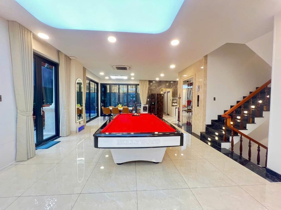 Billiard