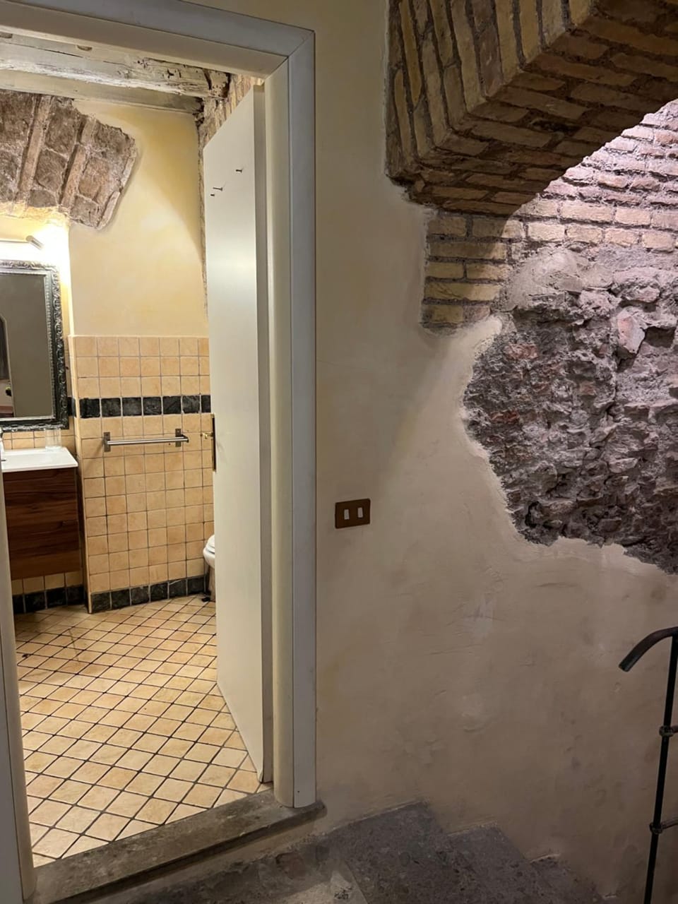 Colosseum Imperial Stone Apartment Apartment in Rome