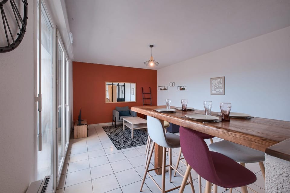 La Grange - Proche Centre & Parking Apartment in Laval
