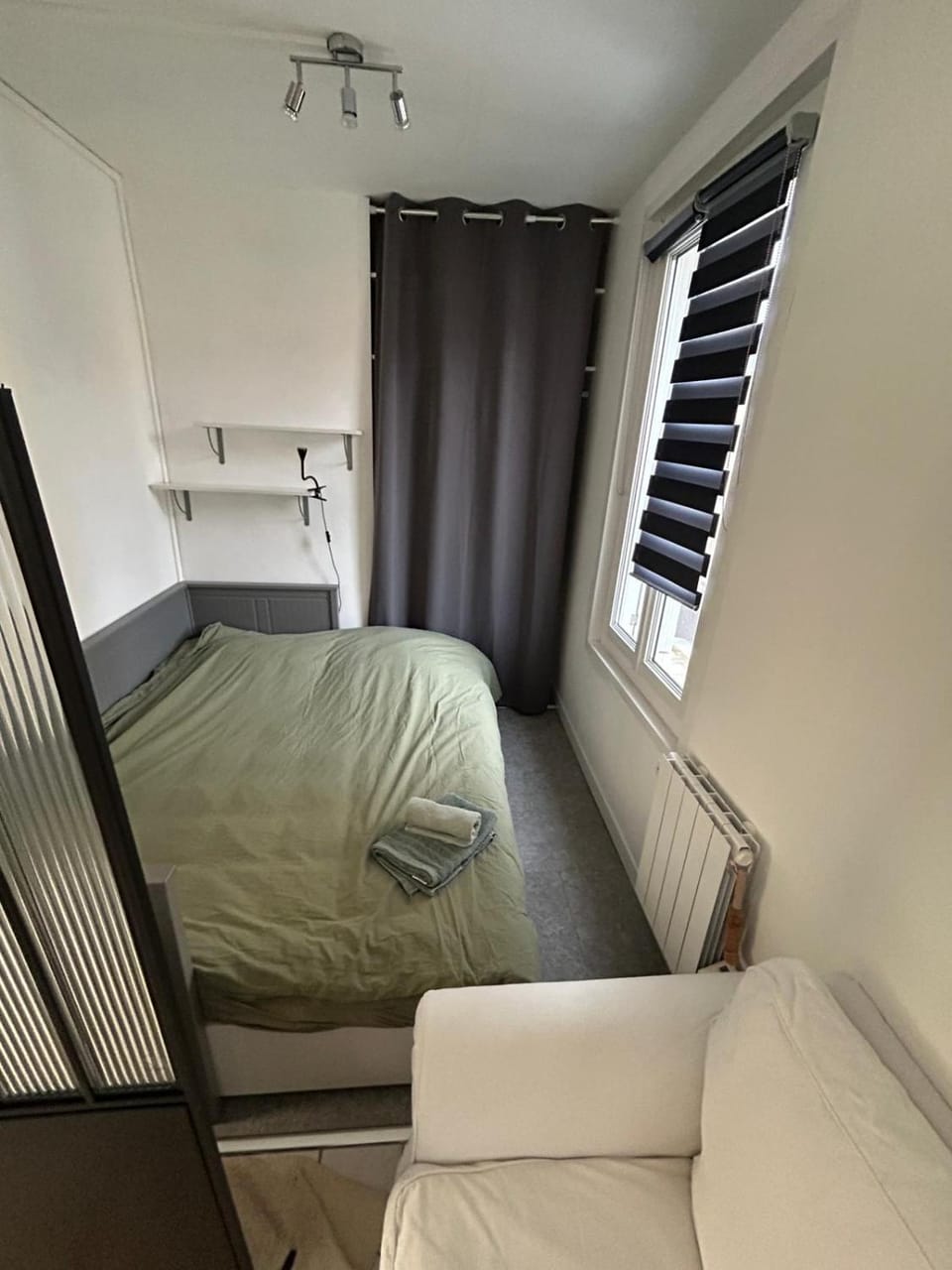 Nice studio with terrace on Rue Bourdaloue Apartment in Le Havre