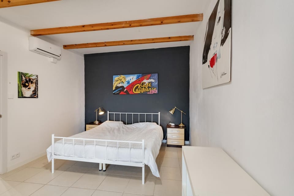 Living room, Bedroom