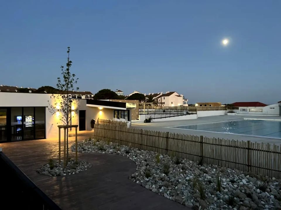 Night, Swimming pool
