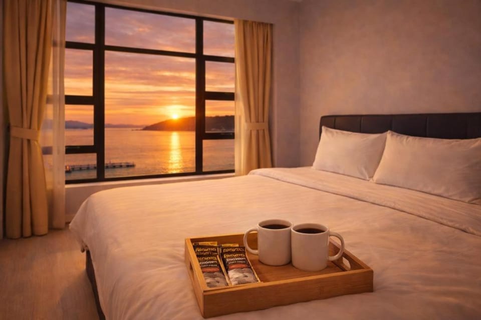 Premium Seaview Mountain city view Suites Best Location Apartment in Kota Kinabalu