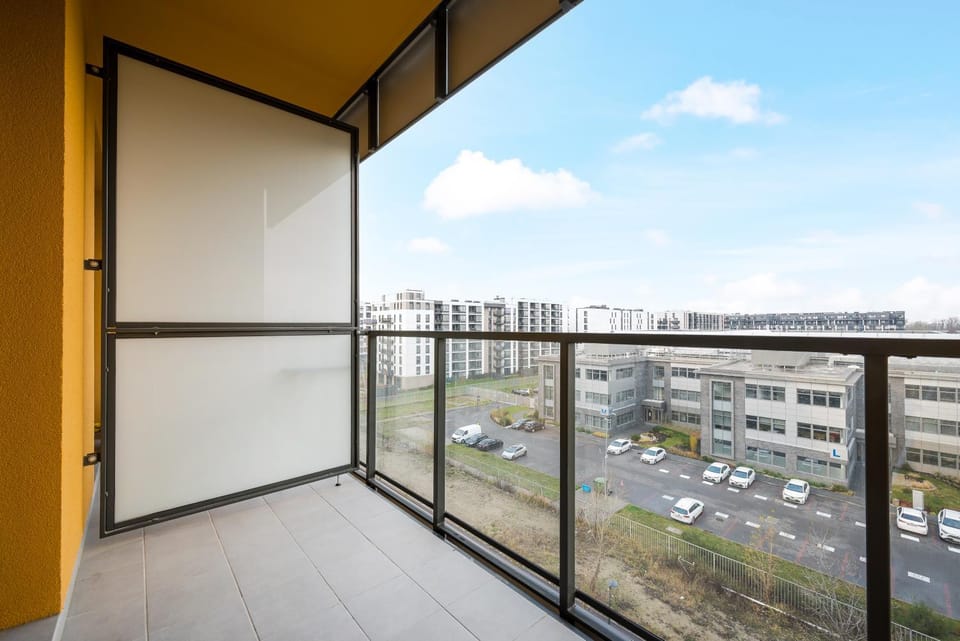 Property building, View (from property/room), Balcony/Terrace, City view