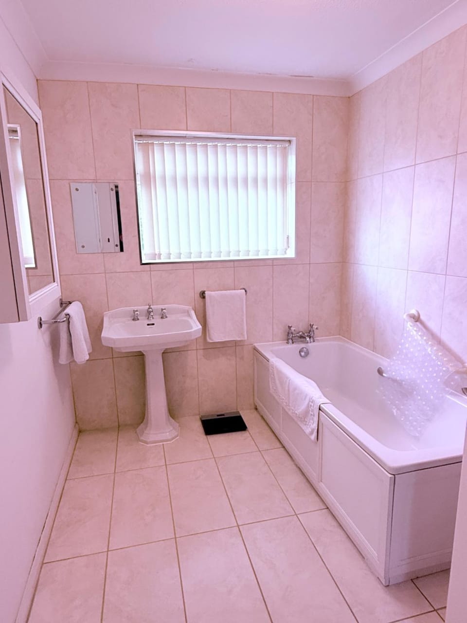 Bathroom, Bath