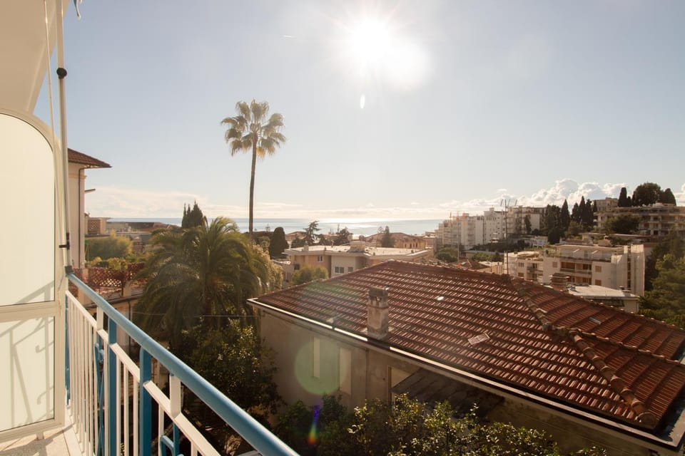 Property building, View (from property/room), Balcony/Terrace, Sea view