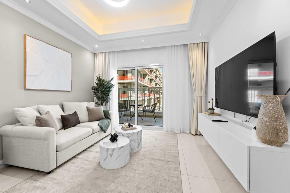 Free housekeeping visits during your stay - StayShort - Studio in Arjan Sleeps 4 with Amenities Apartment in Dubai