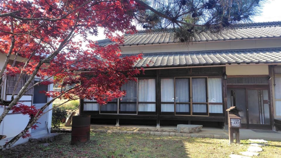 ゲストハウス照ラス House in Japan