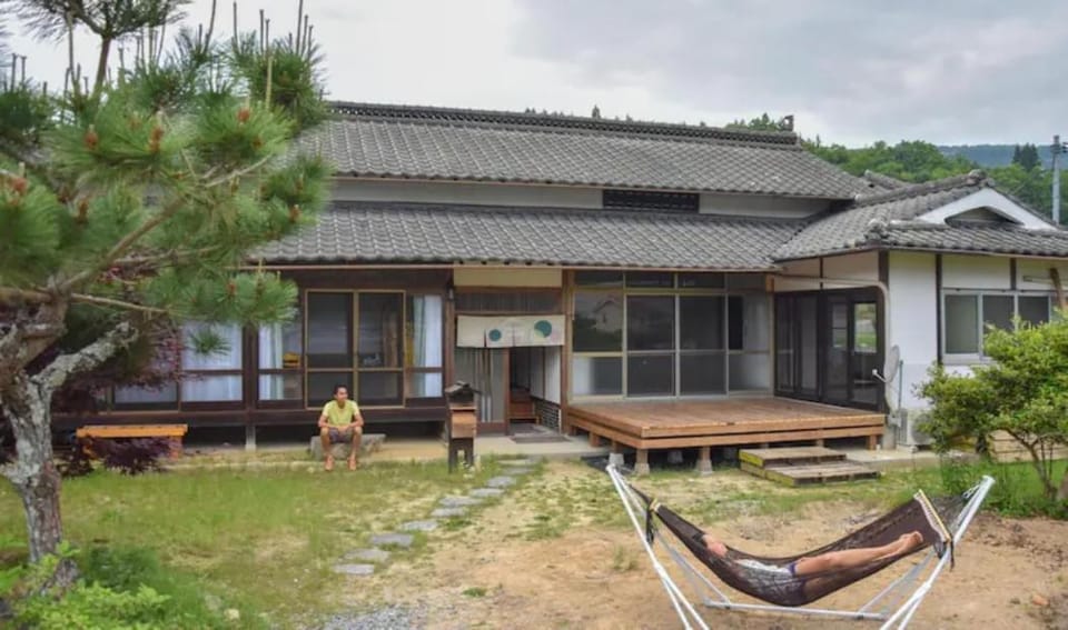 ゲストハウス照ラス House in Japan