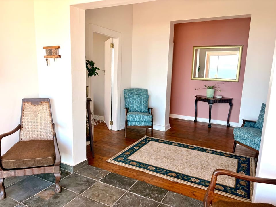 Sunrise & Sunset Haven Apartment in Western Cape