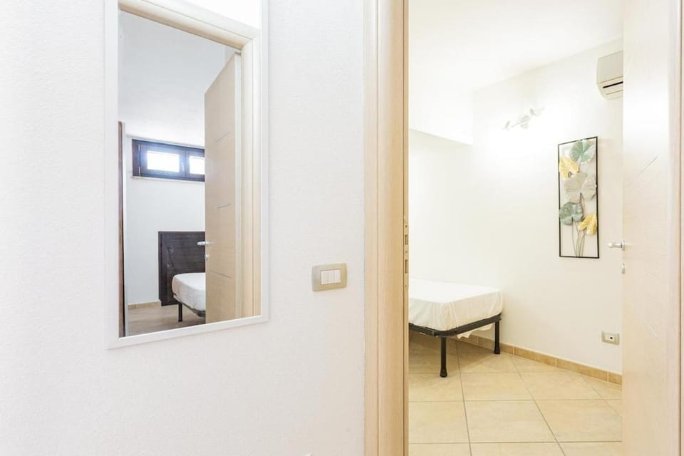 Bed, Bathroom, Photo of the whole room, Bedroom