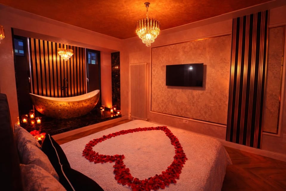 FancyLux Ultra-Exclusive Apartament Apartment in Romania