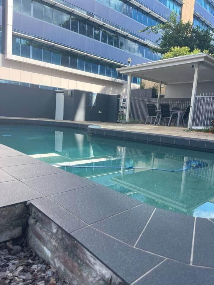 Inner City Gem next to St Andrews Hospital & Park Apartment in Brisbane City