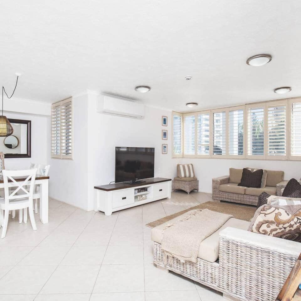 Rainbow Retreat - 3 Bed Ocean Views, SPA on Roof Terrace Apartment in Tweed Heads