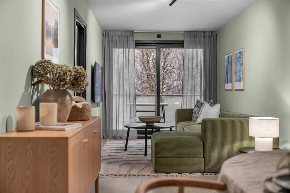 The green lounge - a lovely home with free indoor parking! Apartment in Tromso