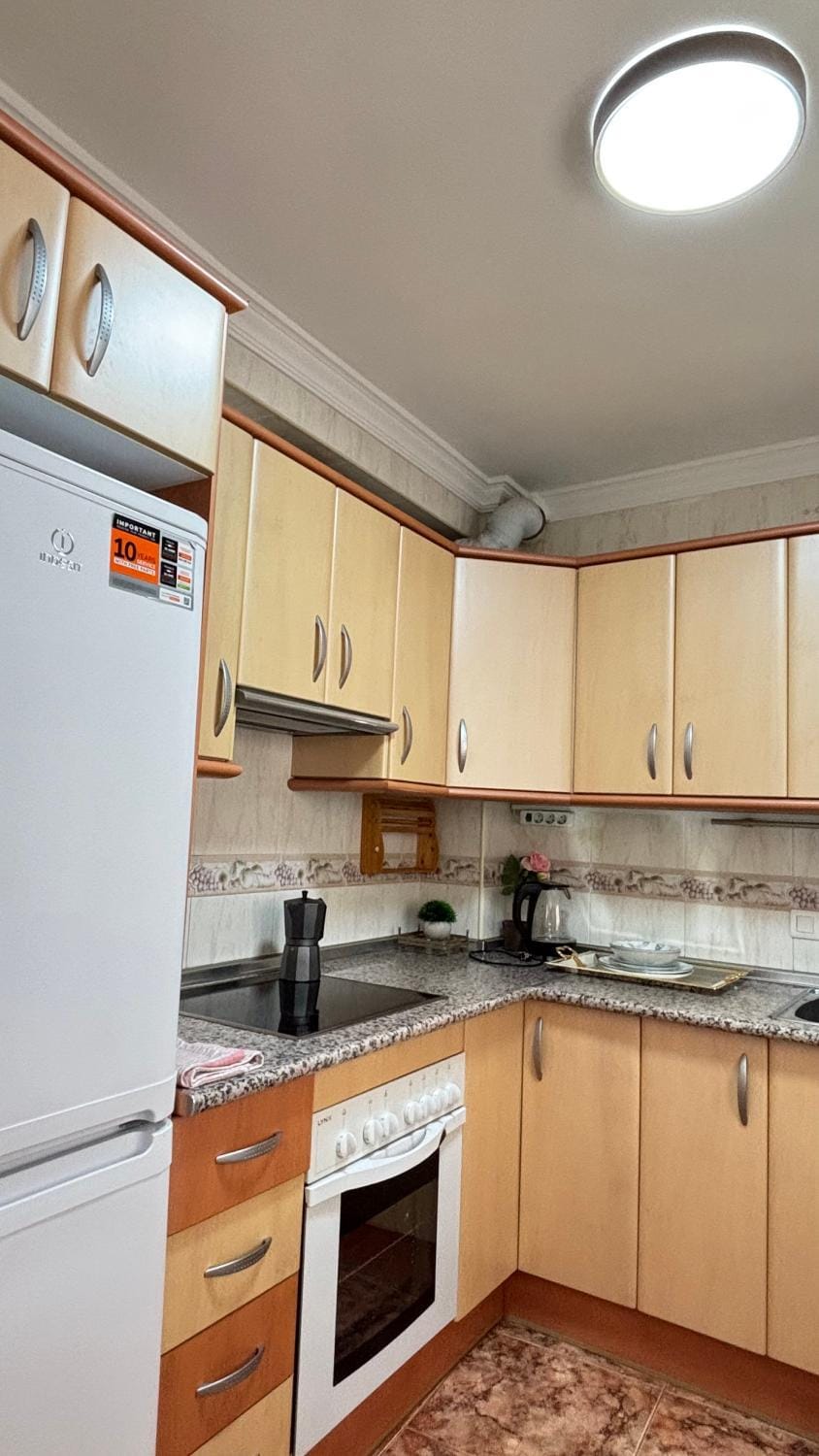 Coffee/tea facilities, Kitchen or kitchenette, oven, pet friendly, stove, toaster