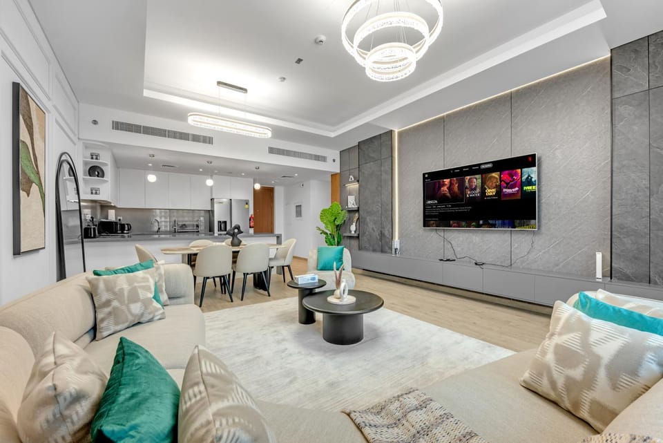 2BR in Central Park with Spa & Sauna, Pool, Tenis Court, Dishwasher, Apartment in Dubai