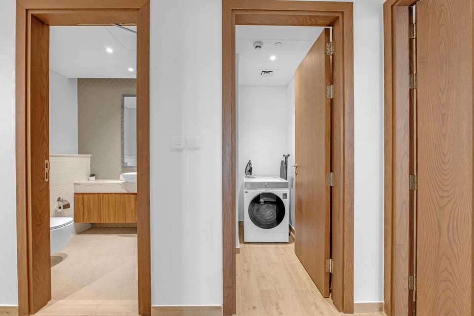 2BR in Central Park with Spa & Sauna, Pool, Tenis Court, Dishwasher, Apartment in Dubai
