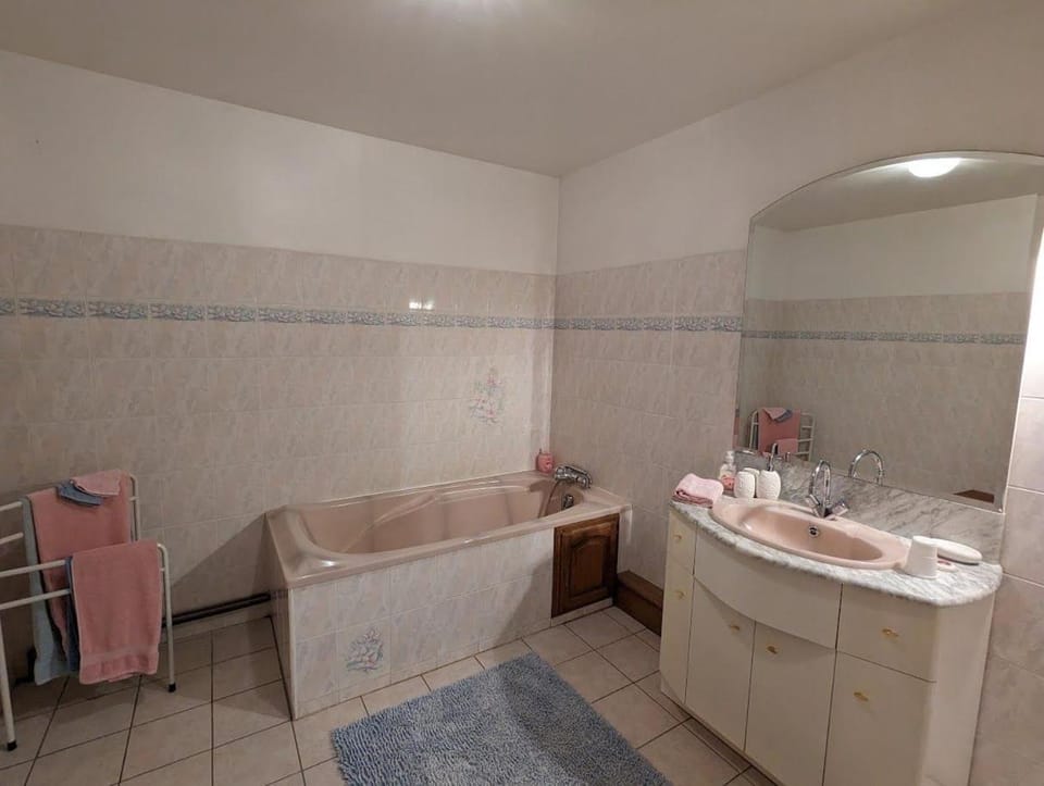 Bathroom, Bath