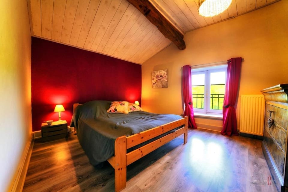 GITE DU MOULIN D'AVOINE for 10 people House in Bourgogne-Franche-Comté