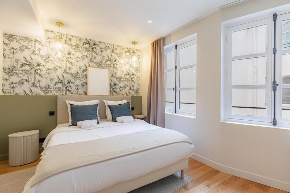 Elegant bright and air-conditioned 2 Bedroom apartment in Bastille Apartment in Paris