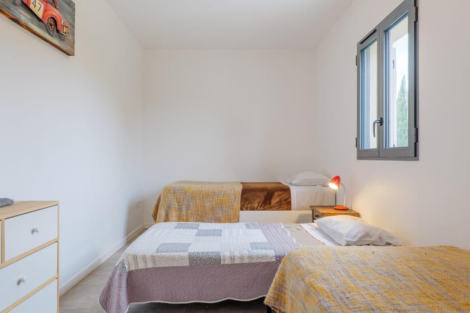 Living room, Bedroom