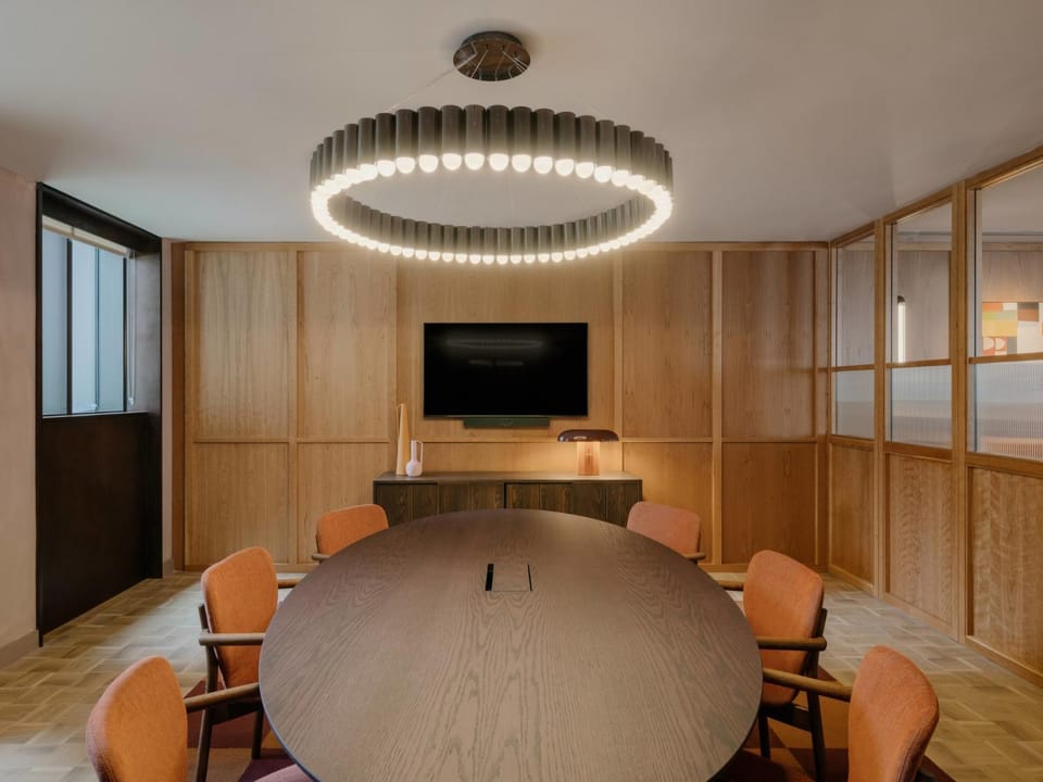 Meeting/conference room