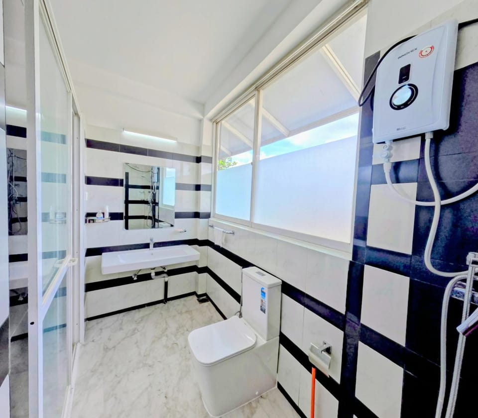 Toilet, Bathroom