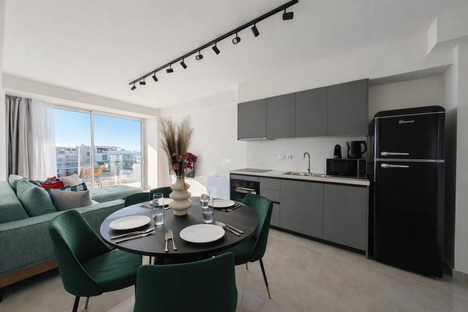 Costa Elliniko Pool & Beach Sea View DA1 Apartment in South Athens