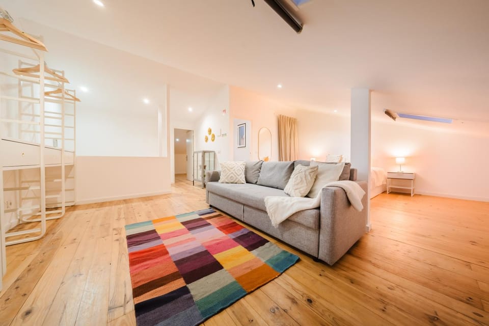 Large Central Duplex Penthouse 3 Bath 14 Guests Apartment in Lisbon