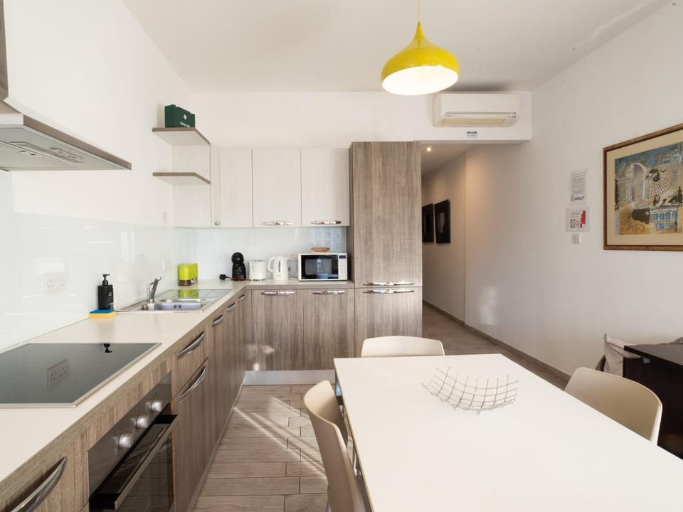 Spinola Seaview Apartment Apartment in Saint Julians