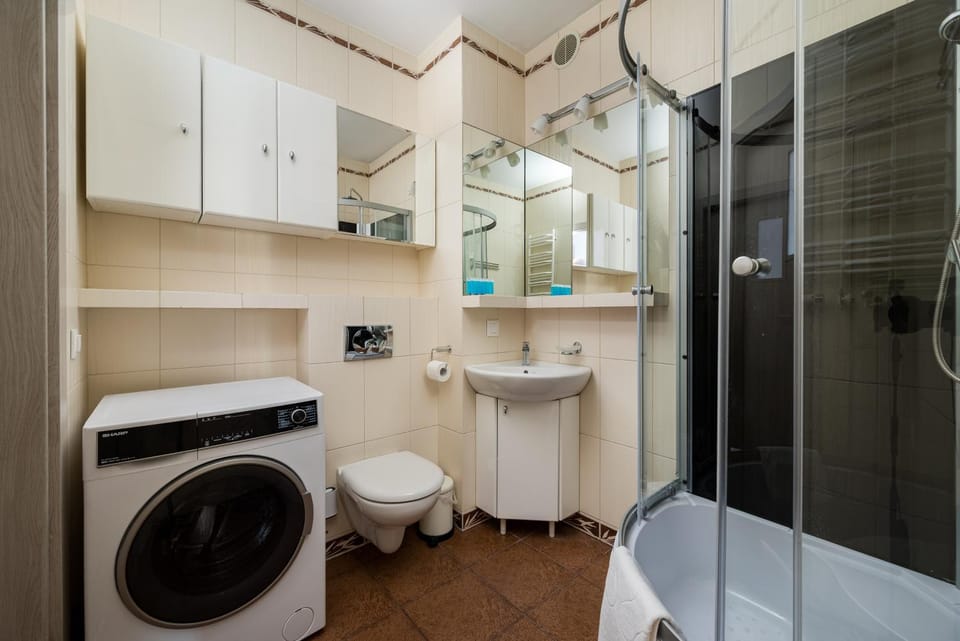 Shower, Bathroom, washing machine