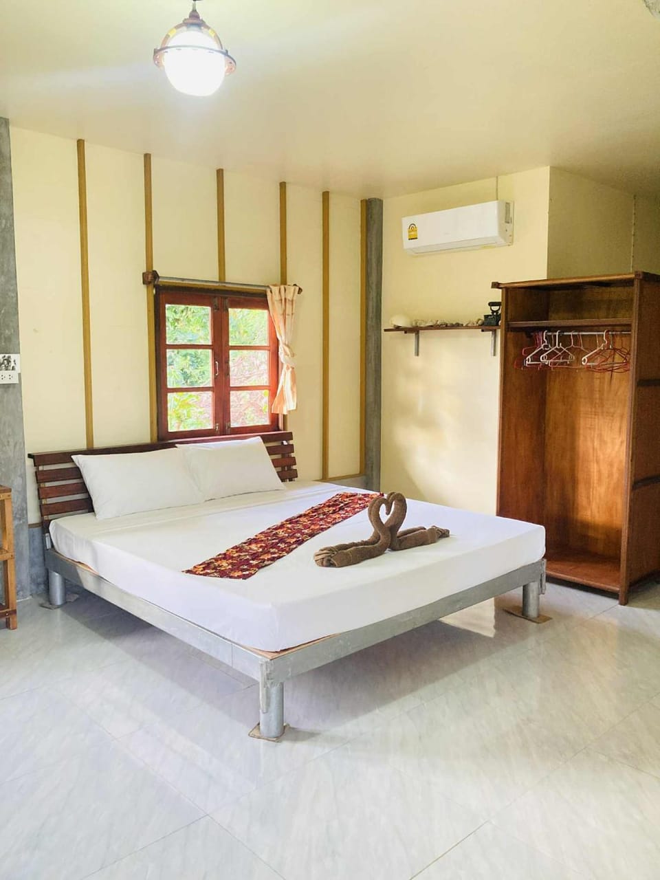 Pizza classic resort kohjum House in Krabi Changwat