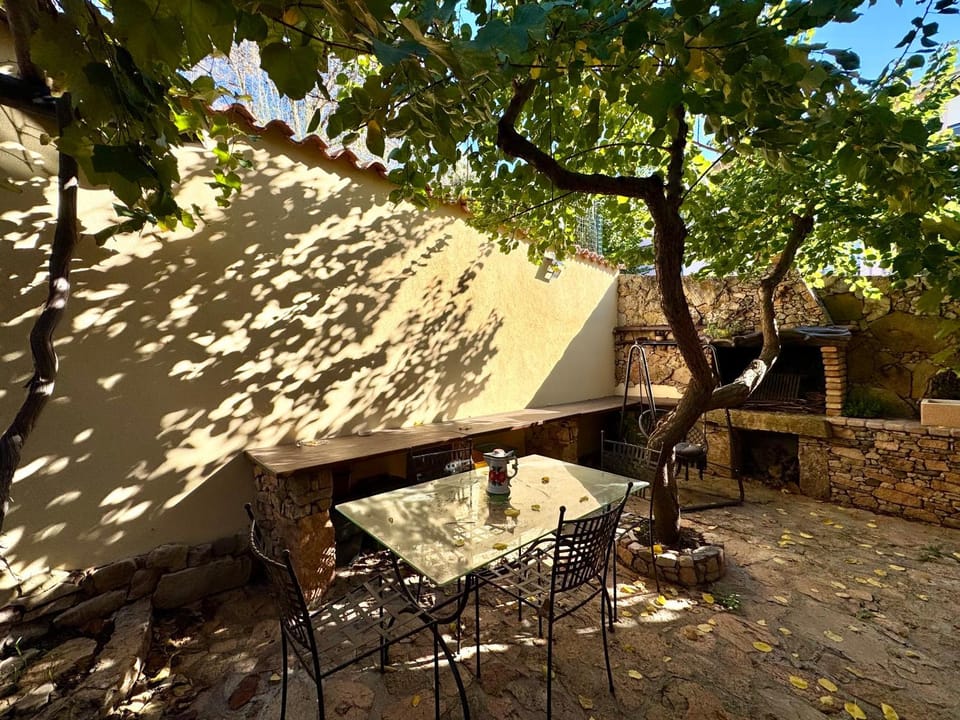 Garden, Dining area, Garden view