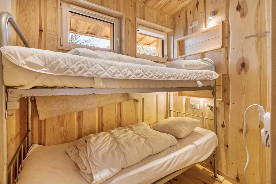 Property building, Living room, Bedroom