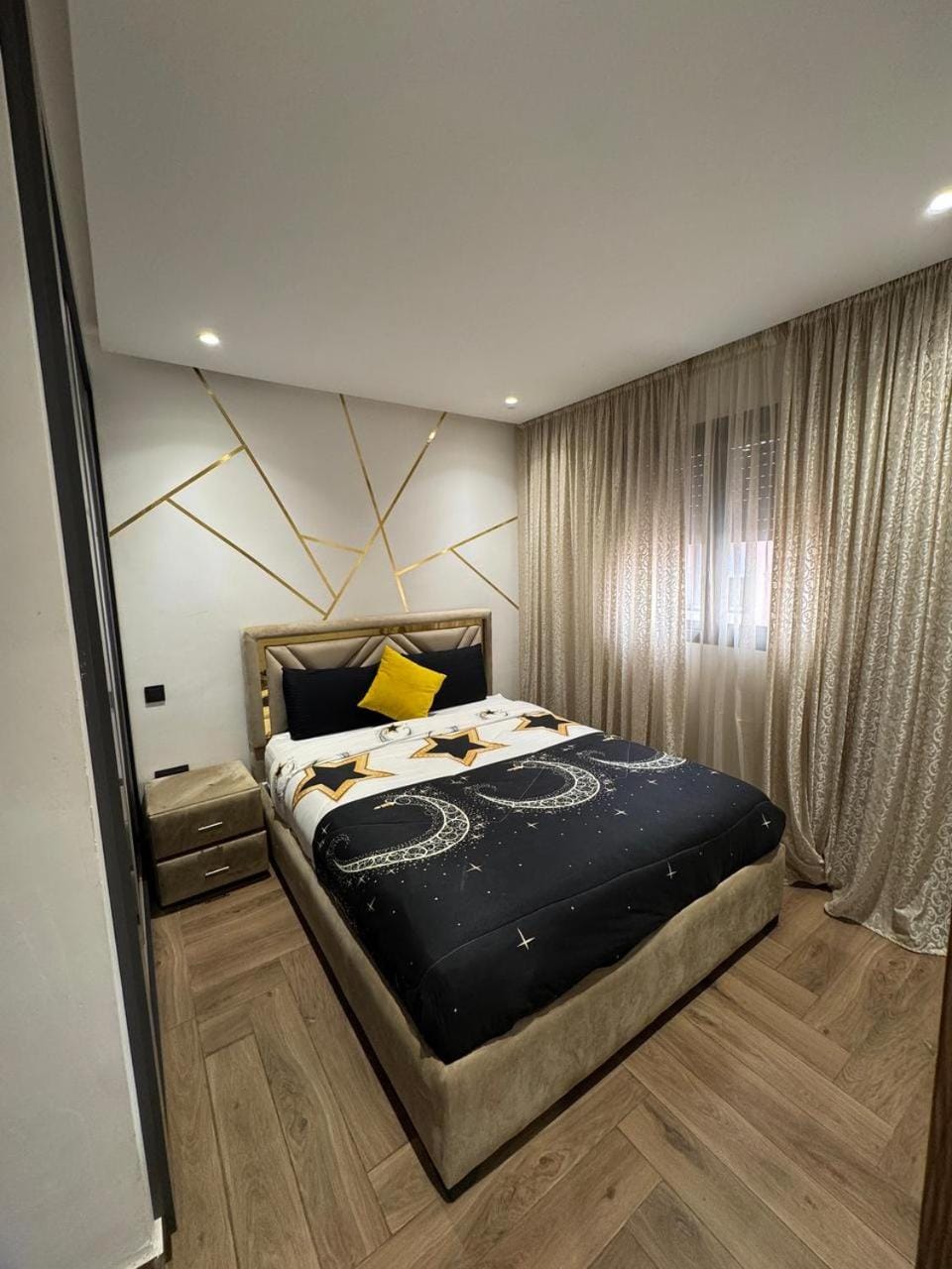 Stylish 2-Bed Retreat in Marrakech Free Parking Apartment in Marrakesh