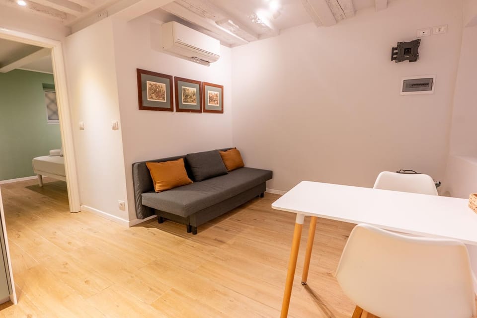 Cavana Loft Apartment in Trieste