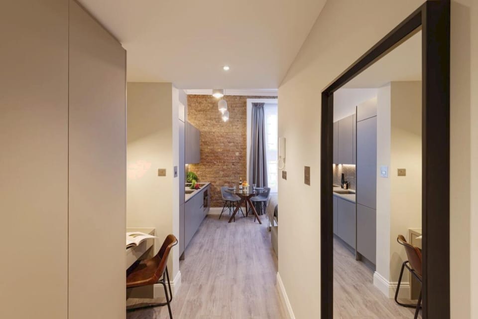 Ground floor -studio-located in Notting Hill Gate Apartment in City of Westminster