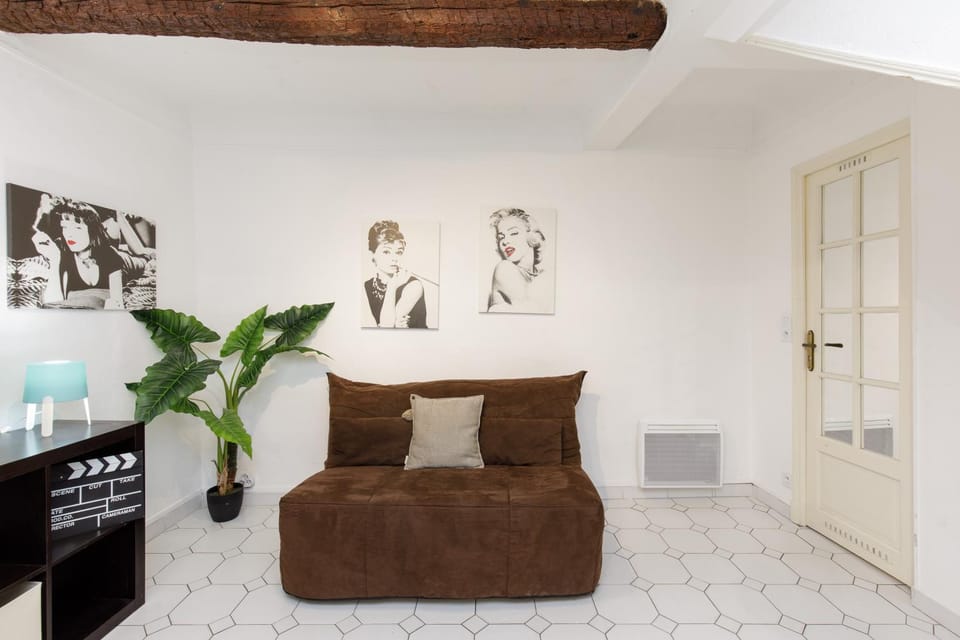 Volupte YourHostHelper Apartment in Cannes