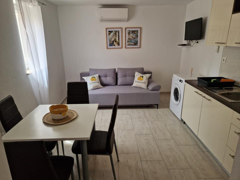 Apartmani AE Apartment in Biograd na Moru