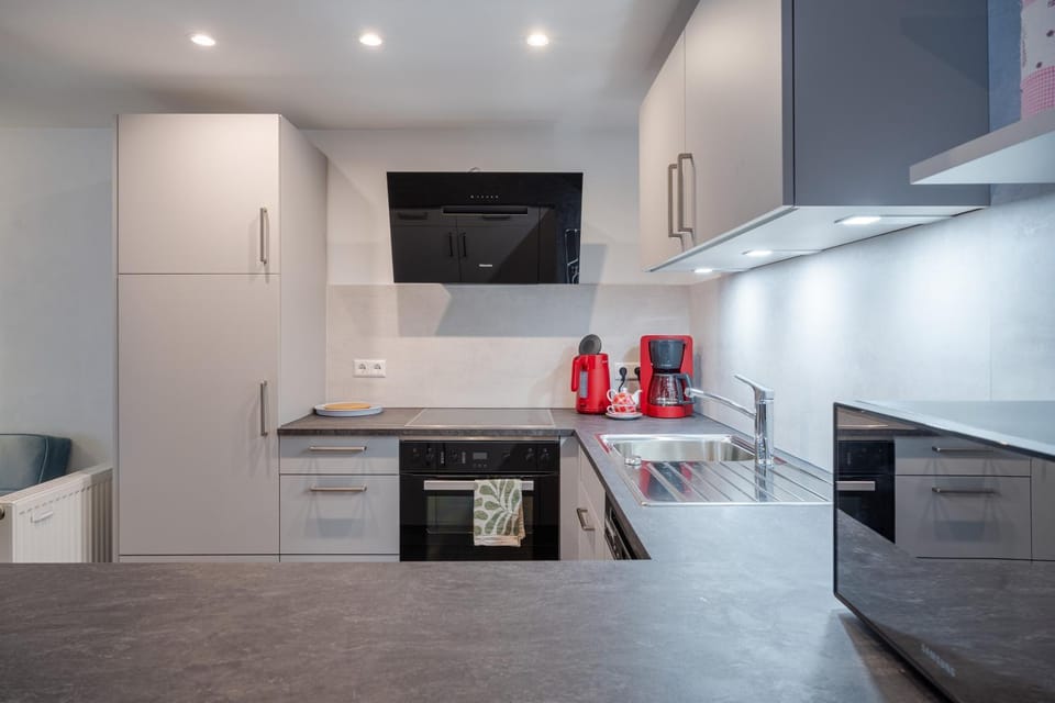 Kitchen or kitchenette, Living room