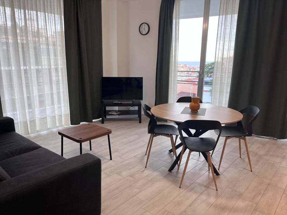 Luciana 2 Apartment in Sanremo