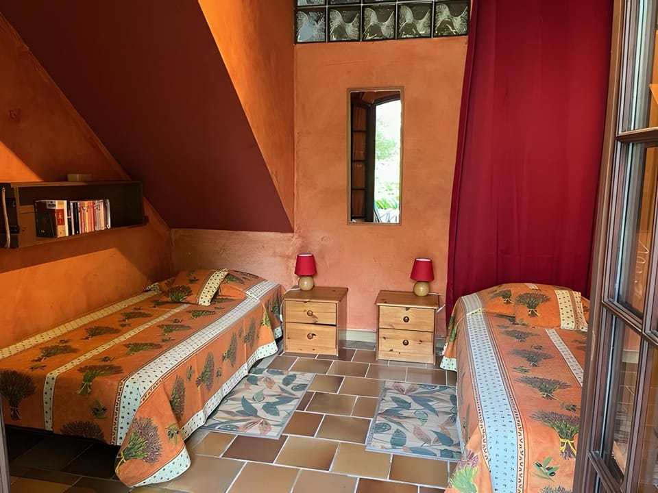 Property building, Living room, Bedroom