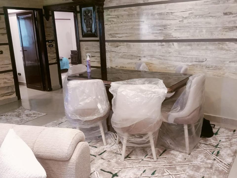 شقق فندقية مكيفة بإطلالة علي البحر مباشرةً Alexandria Apartment in Alexandria
