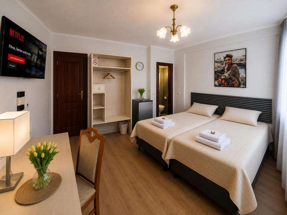 Hotel M Bed and Breakfast in Fürth