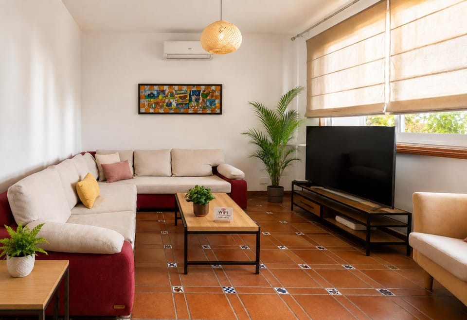 TV and multimedia, Living room, air conditioner