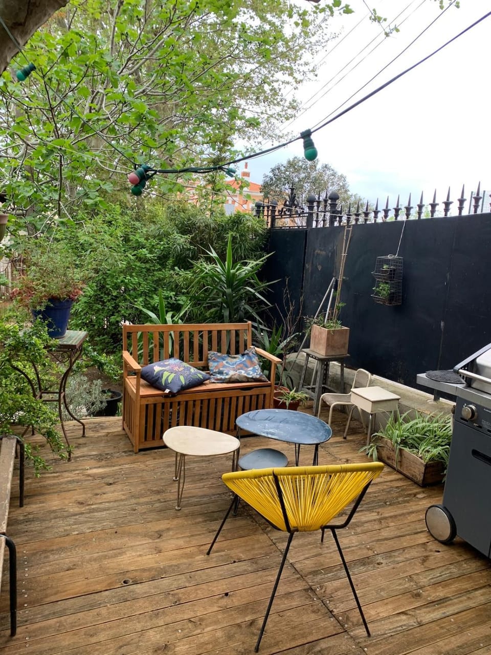 Townhouse with quiet garden House in Marseille