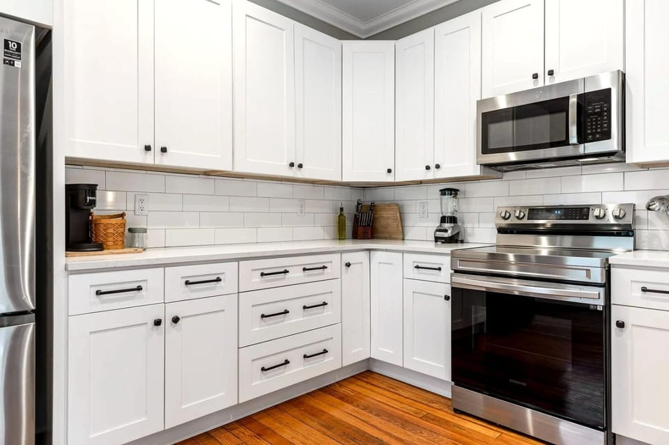 Kitchen or kitchenette, Decorative detail