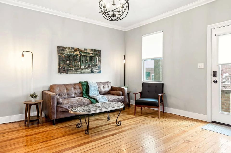 Living room, Photo of the whole room, Seating area
